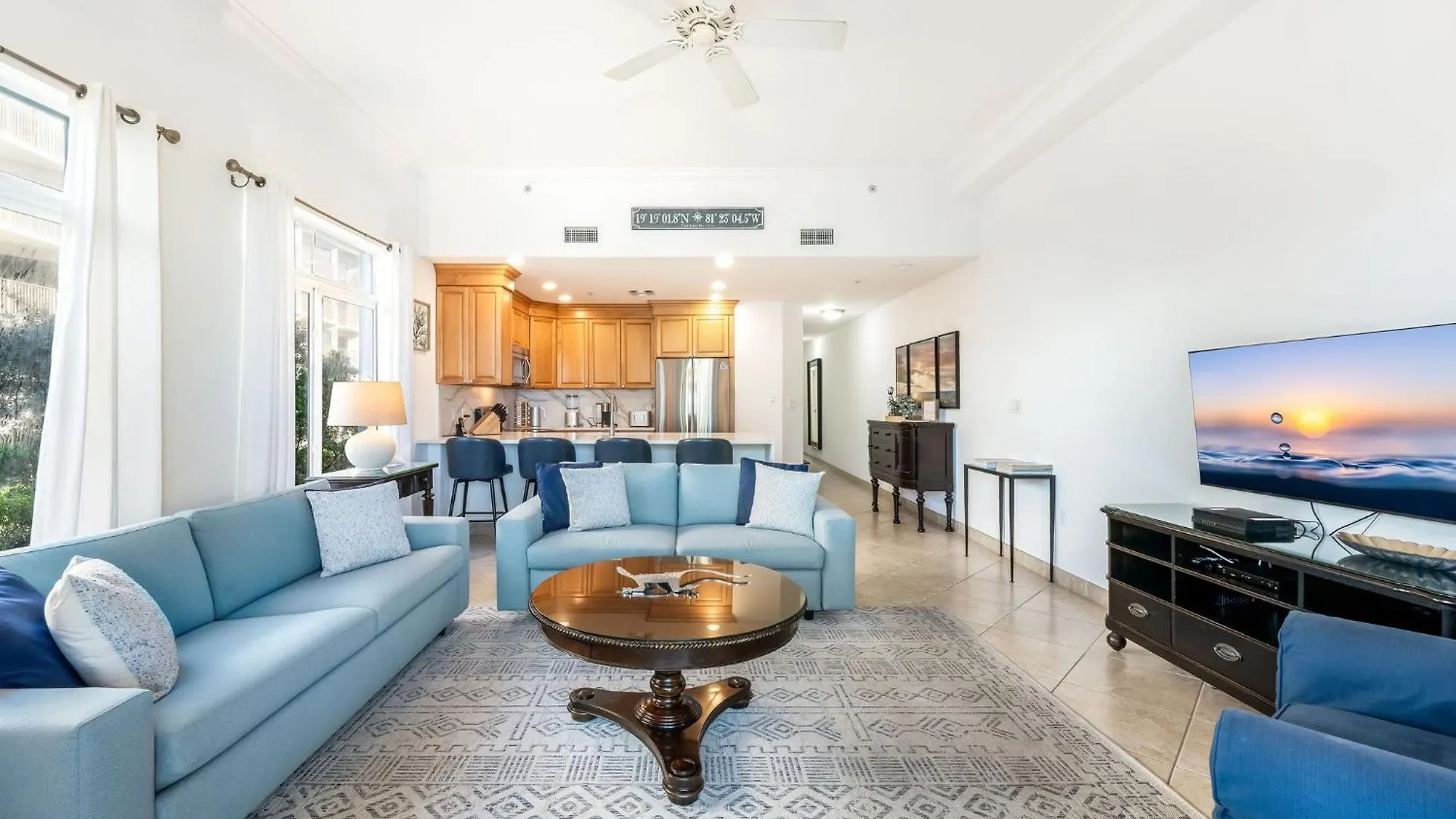 South Bay Beach Club 8 - 2 Bedroom 2 Bathroom Unit George Town Apartman