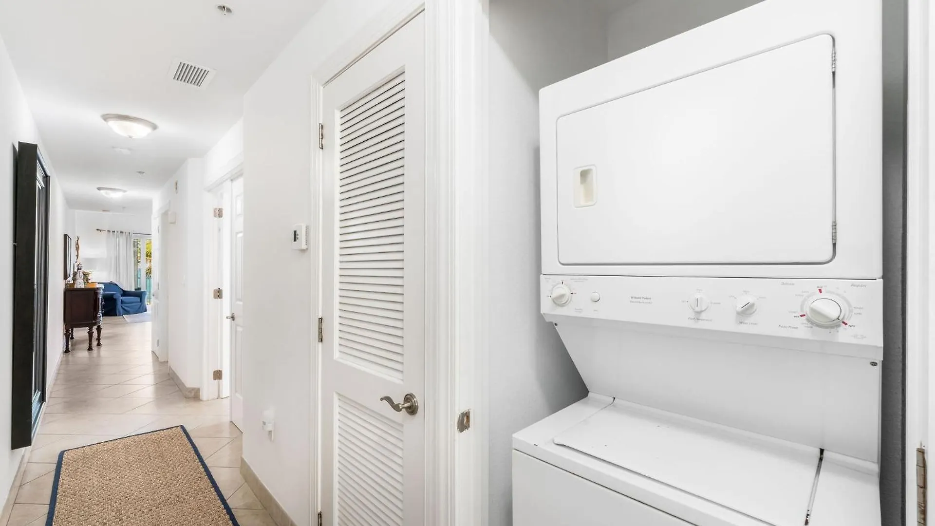 South Bay Beach Club 8 - 2 Bedroom 2 Bathroom Unit George Town Kajmán-szigetek